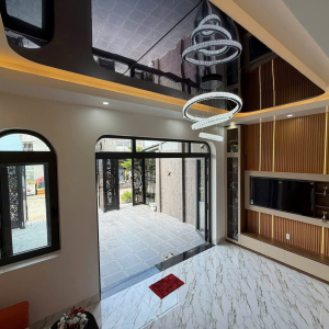Tấm Ốp Than Tre: Báo giá thi công mới nhất 2025