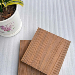 Gỗ nhựa ngoài trời