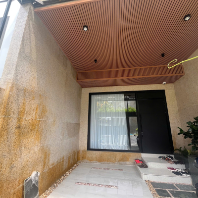 Thi công lam sóng nhựa ngoài trời