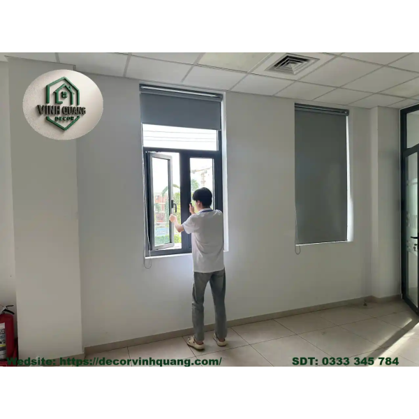 Lắp đặt rèm cửa Bình Dương: Dịch vụ Thi công Chuyên nghiệp & Giá Kho