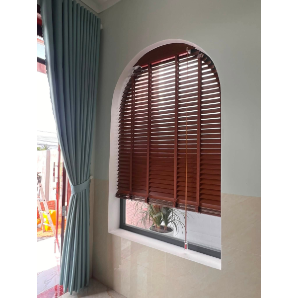 Màn Sáo Gỗ Bình Dương: Giải Pháp Chống Nắng Sang Trọng, Bền Đẹp