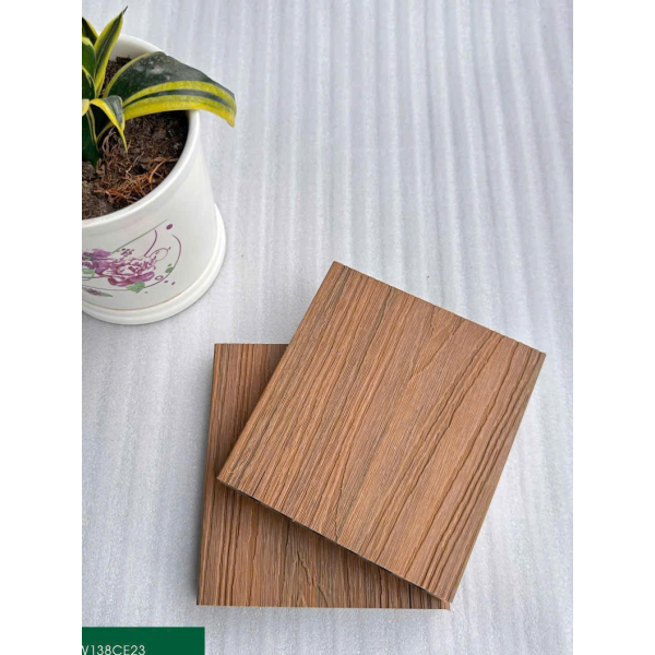 Gỗ nhựa ngoài trời