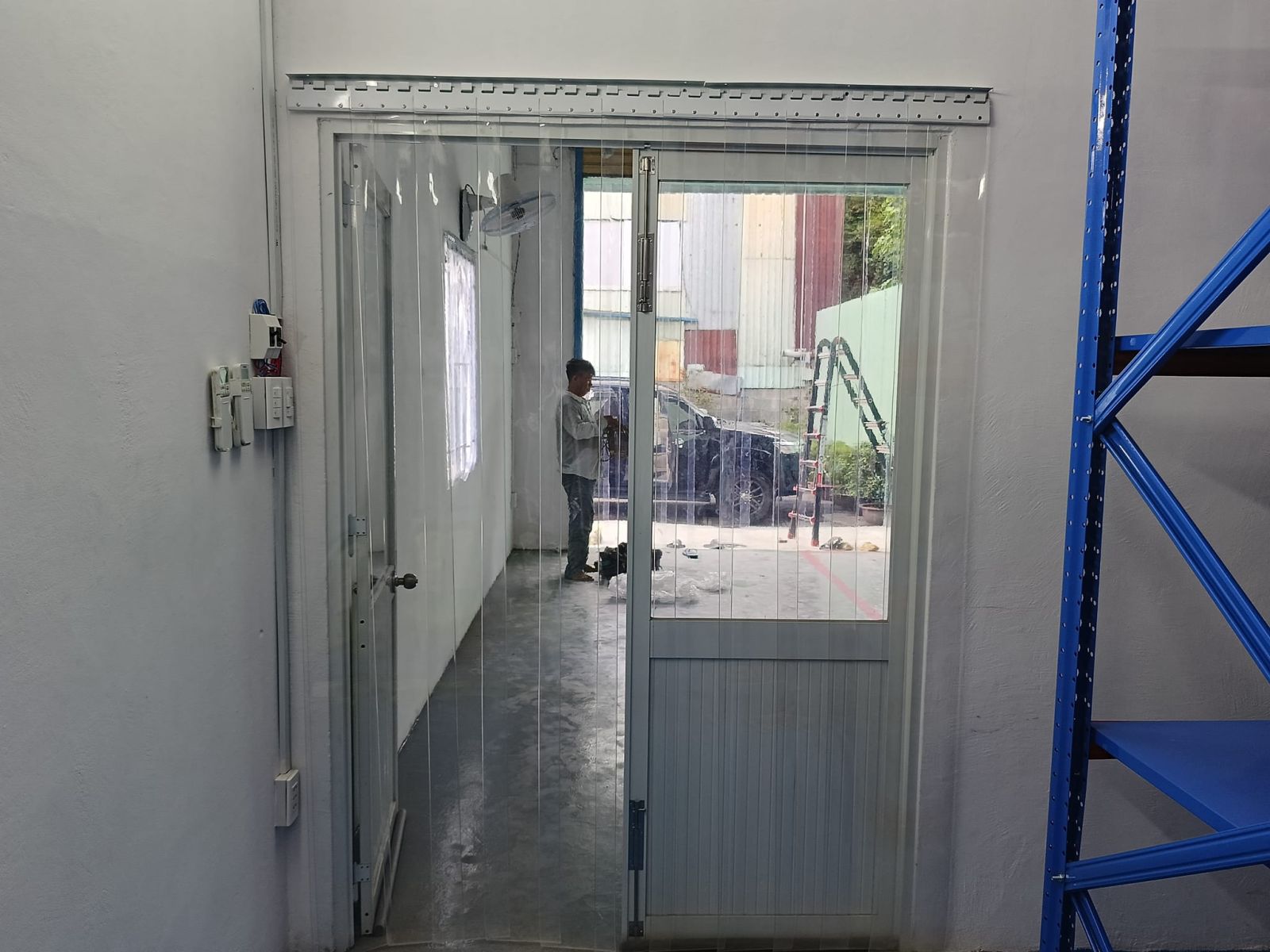 Thi công rèm ngăn lại tại bình dương