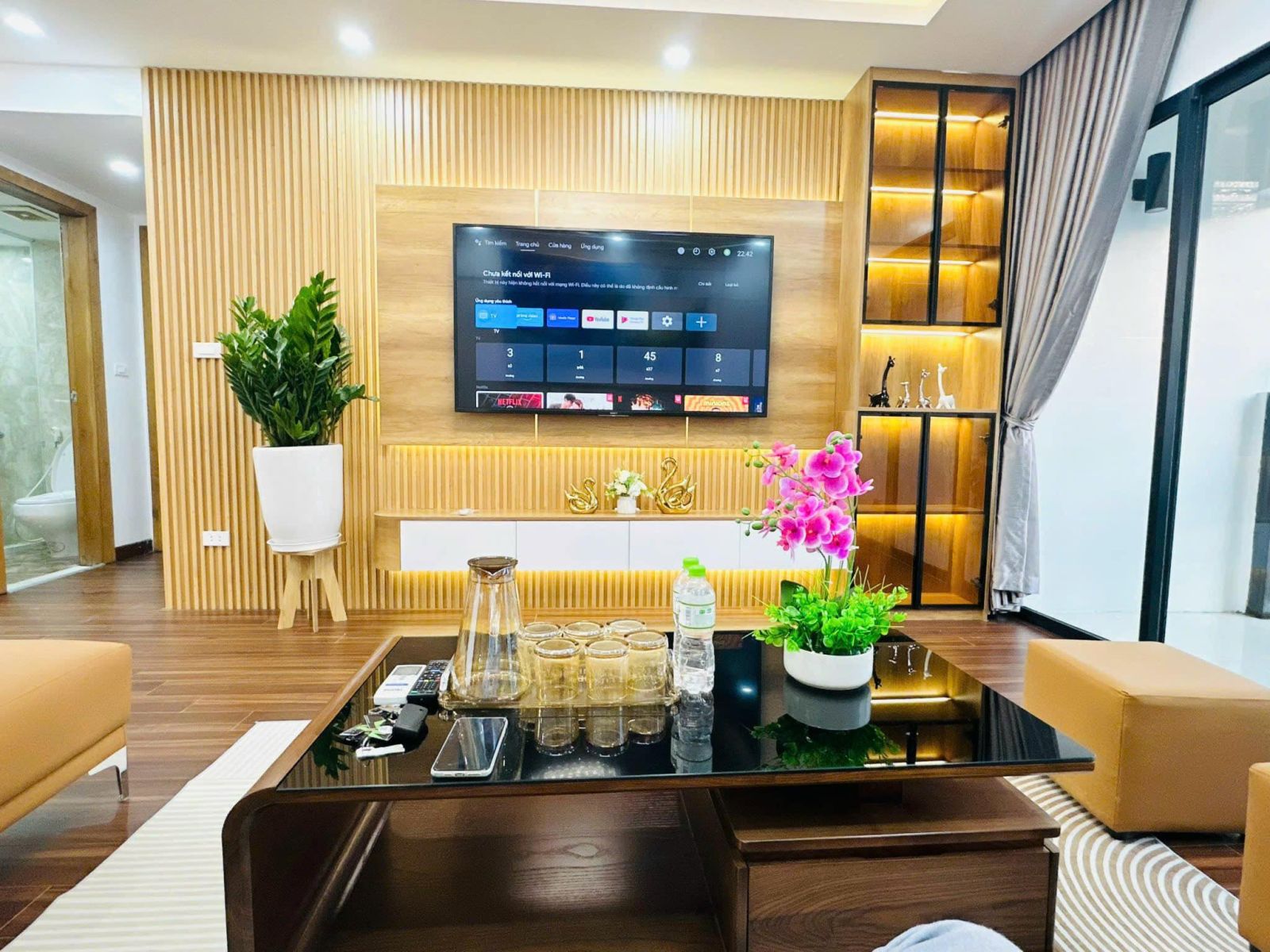 Vinh Quang Decor thi công tấm ốp lam sóng tại tân uyên bình dương
