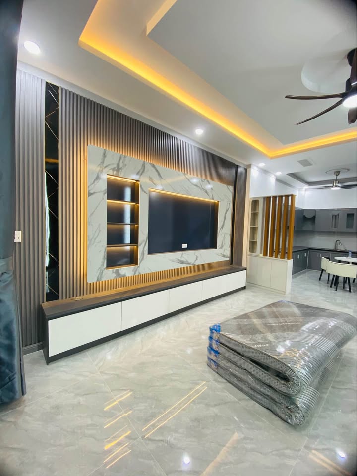 Kỹ thuật thi công tấm nhựa ốp tường chuyên nghiệp 2026