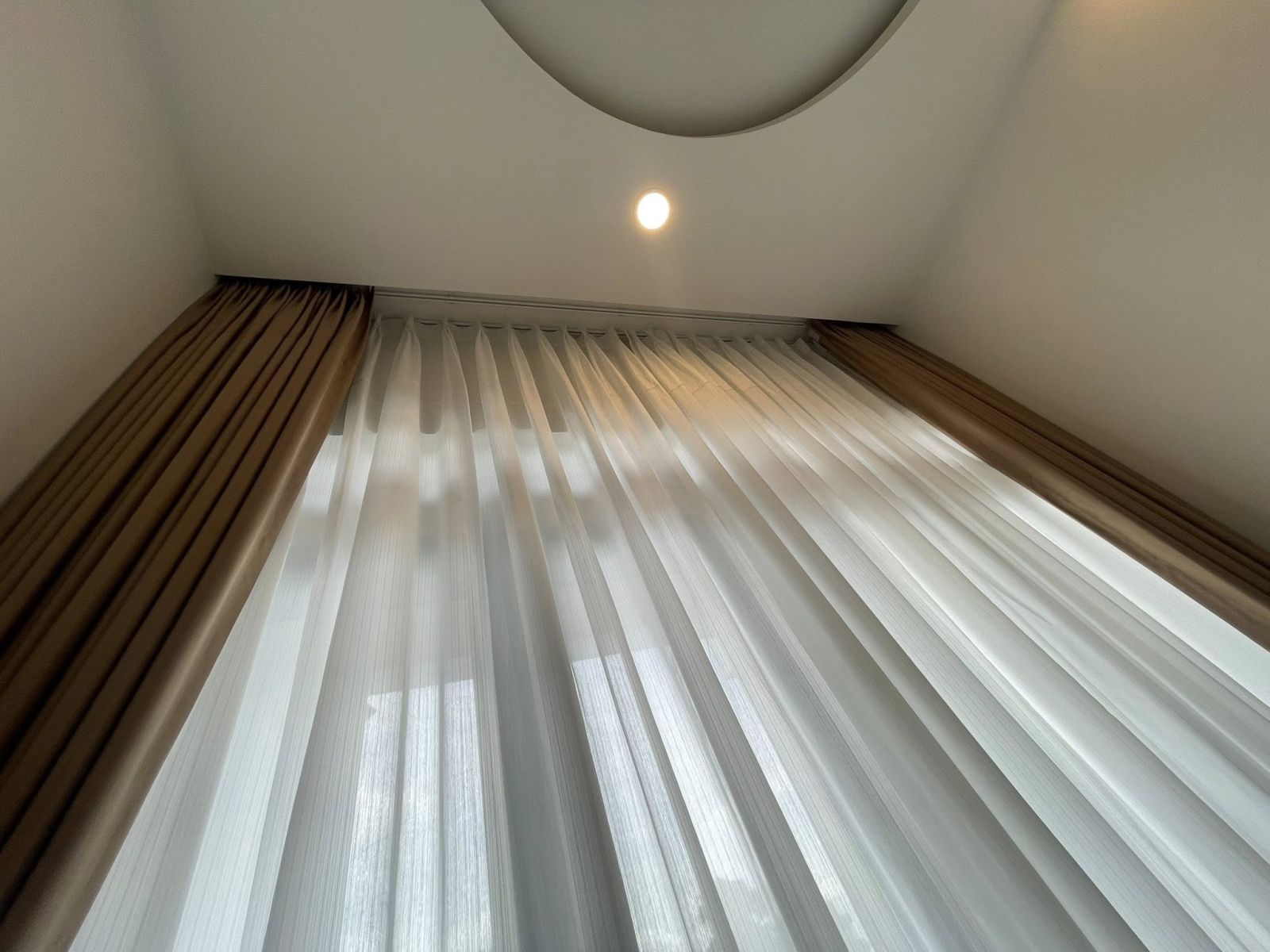 Tìm hiểu báo giá màn cửa Bình Dương mới nhất! Tư vấn chọn màn cửa đẹp, chất lượng, phù hợp không gian. Đơn vị thi công màn cửa uy tín, giá tốt nhất thị trường.